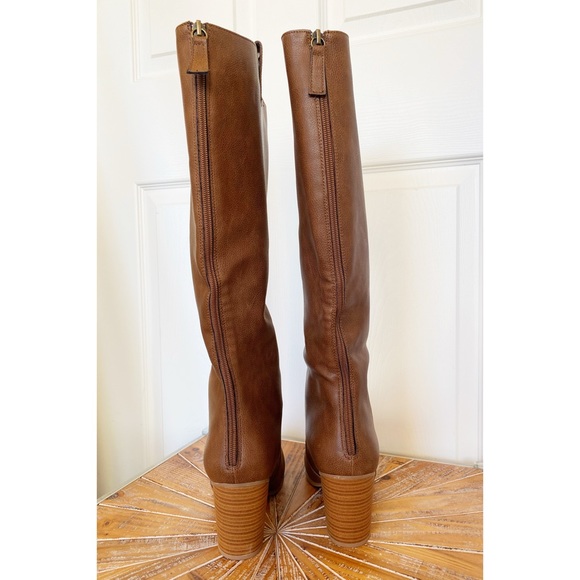 LAST PAIR! 🤠 NWT Shoe Dazzle Faux Leather Boots in Cognac in Size 7 - Picture 5 of 14